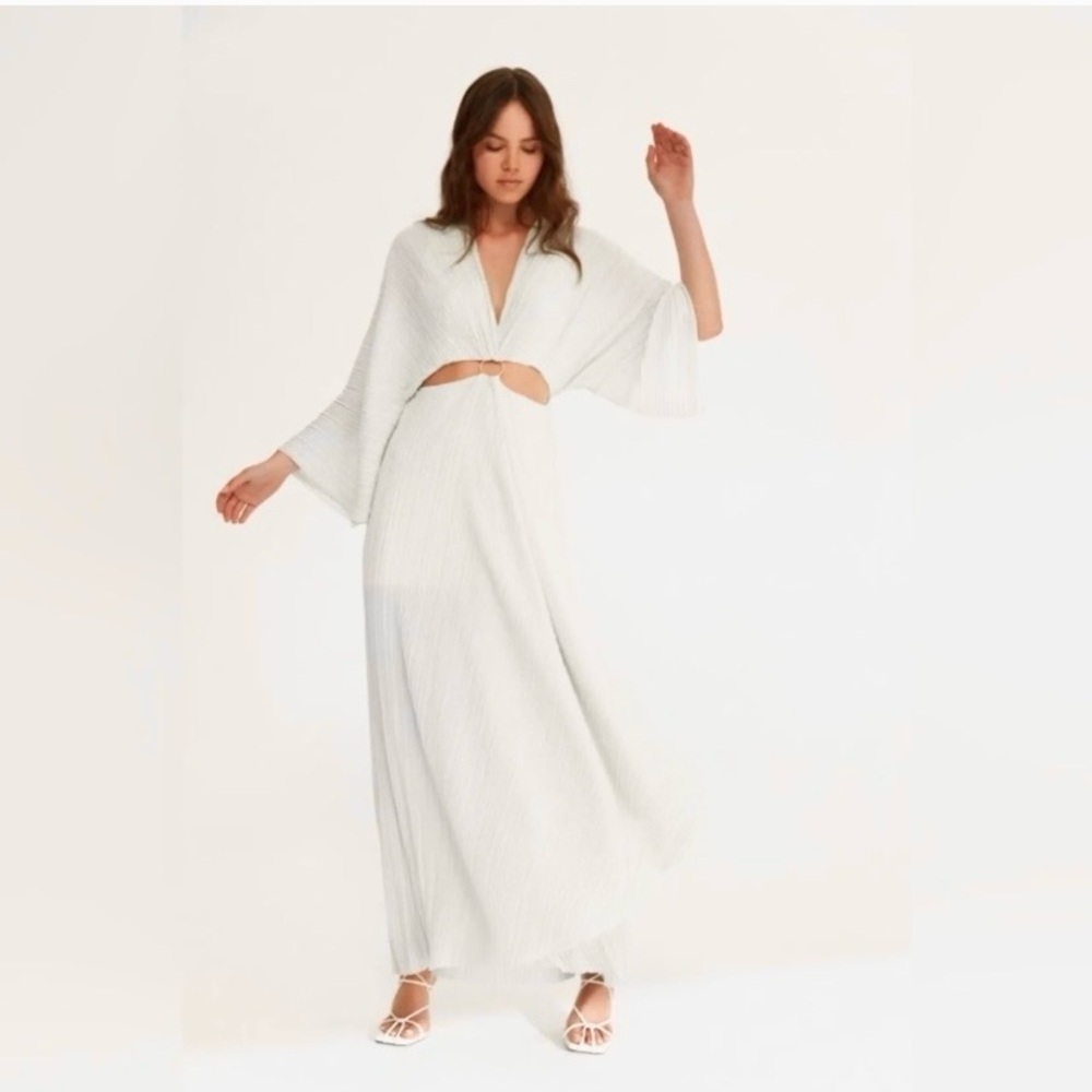 Significant Other white Akila Maxi dress , size medium woman’s dress